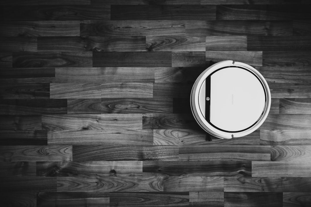 robot vacuum floor space