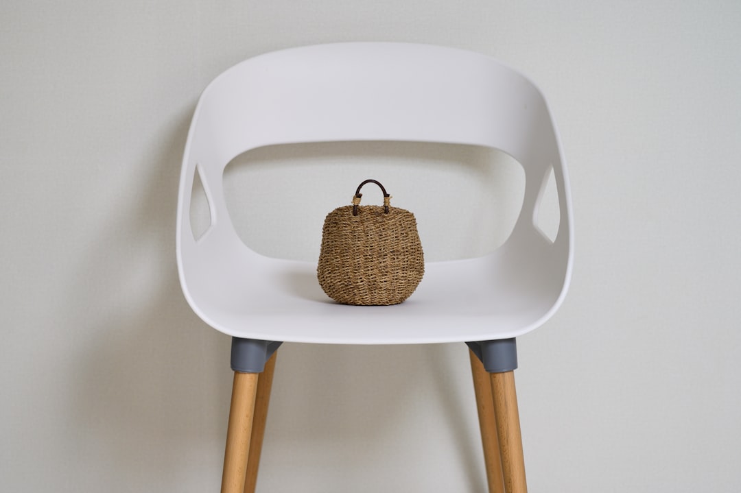 bag weight light minimalist daily