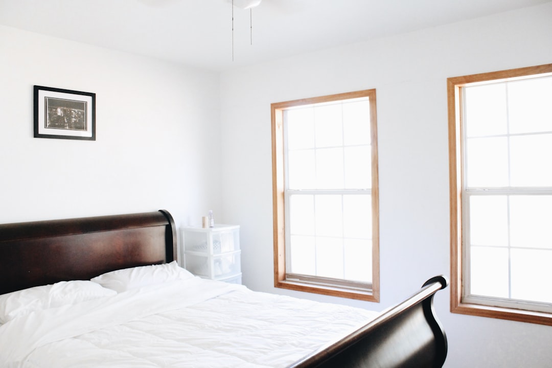 simple clean bedroom minimalist